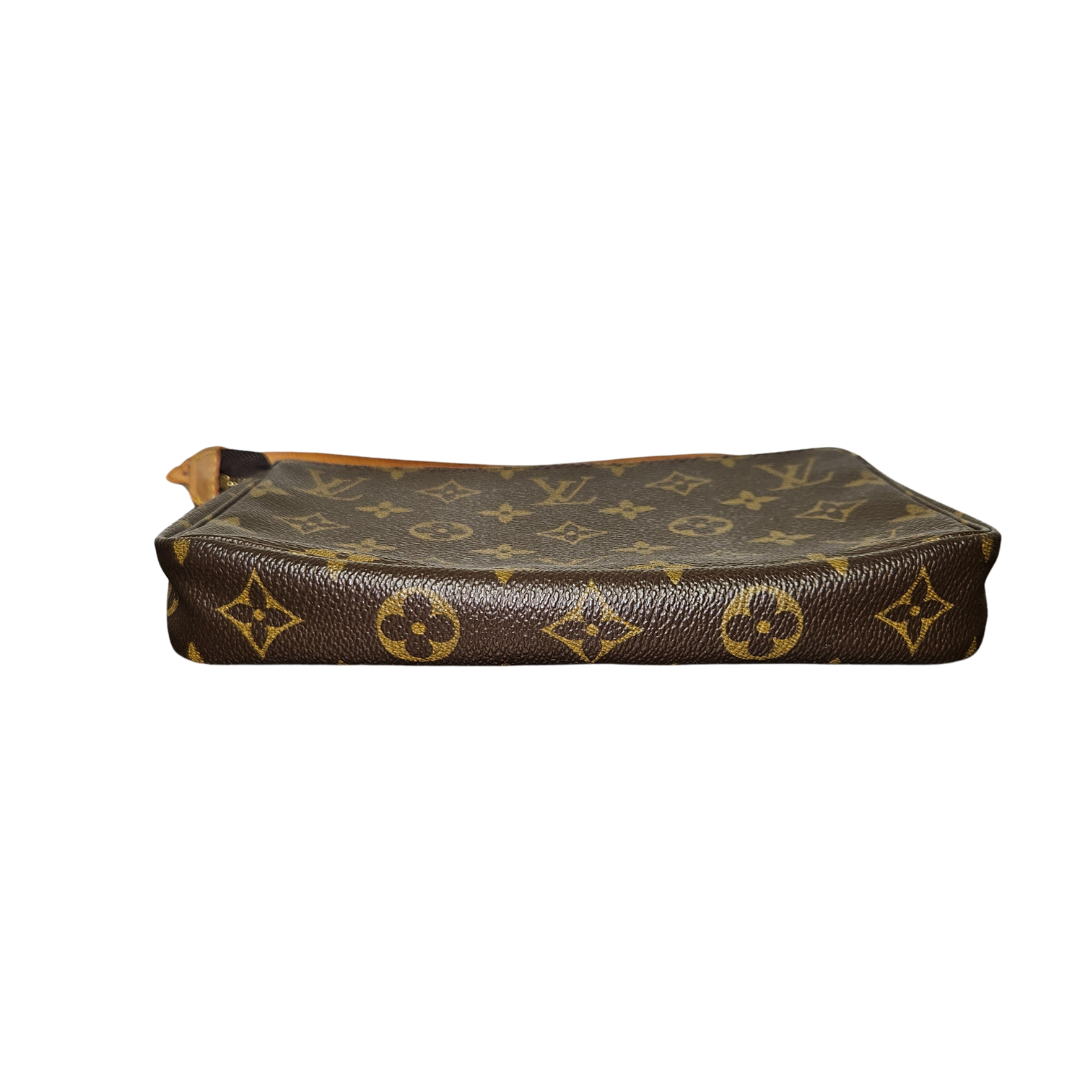 Louis Vuitton Pochette accessoires monogram canvas